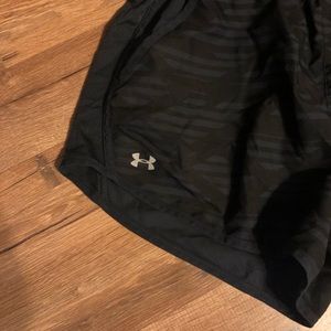 Under Armour shorts size medium